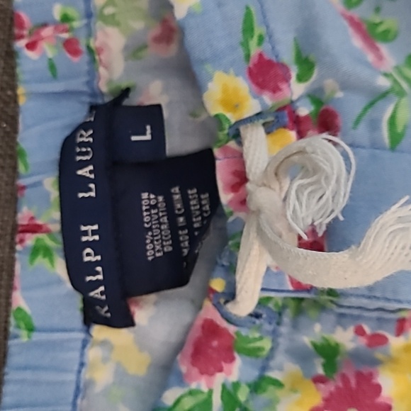 Ralph Lauren Floral cotton shorts size large - Picture 2 of 4